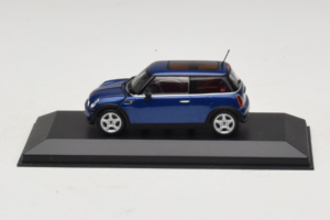 Mini Cooper Sinine Minichamps 1:43 MINI009 Metall