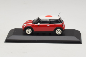 Mini Cooper Punane Jaapani Lipuga Minichamps 1:43 80420309024-R1 Metall