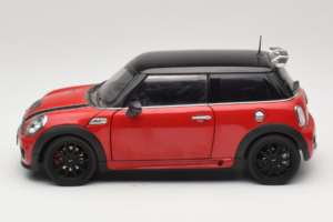 Mini Cooper John Cooper Works R56 Punane & Must Kyosho 1:18 80430419909 Metall - pilt 4/8