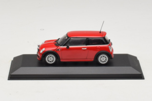 Mini Cooper One R50 Aero Punane Minichamps 1:43 431138272 Metall