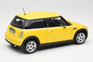 Mini Cooper One R50 Aerodünaamiline Pakett Kollane Kyosho 1:18 80430148553 Metall - pilt 3/8