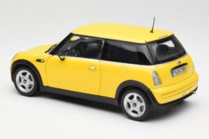 Mini Cooper One R50 Aerodünaamiline Pakett Kollane Kyosho 1:18 80430148553 Metall - pilt 7/8