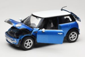 Mini Cooper R50 Sinine Valge Katusega Mondo Motors 1:18 MINI004 Metall - pilt 2/8
