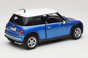 Mini Cooper R50 Sinine Valge Katusega Mondo Motors 1:18 MINI004 Metall - pilt 3/8