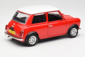 Mini Cooper Punane Bburago 1:18 3379 Metall - pilt 3/8