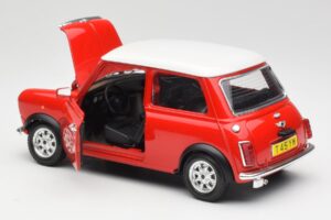 Mini Cooper Punane Bburago 1:18 3379 Metall - pilt 5/8