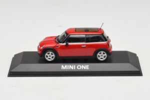Mini Cooper Punane Minichamps 1:43 MINI010 Metall