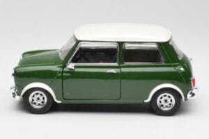 Mini Cooper S British Racing Roheline & Old English Valge Solido 1:18 8021 Metall - pilt 4/8