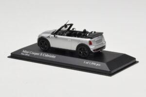 Mini Cooper S R57 Kabriolett Hõbedane Minichamps 1:43 431138830 Metall - pilt 3/6