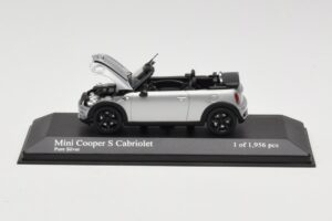 Mini Cooper S R57 Kabriolett Hõbedane Minichamps 1:43 431138830 Metall - pilt 5/6