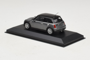 Mini Cooper S Grey Metallic Minichamps 1:43 80420148551-R1 Metall - pilt 3/4