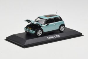 Mini One R50 Heleroheline Helerohelse Katusega Minichamps 1:43 MINI003 Metall - pilt 2/4