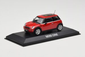 Mini One R50 Punane Punase Katusega Minichamps 1:43 MINI001 Metall - pilt 2/5