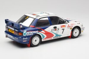 Mitsubishi Lancer Evo 3 Group A #4 T. Makinen / S. Harjanne Rally Australia 1996 Otto 1:18 OT475 Vaik - pilt 2/6