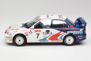 Mitsubishi Lancer Evo 3 Group A #4 T. Makinen / S. Harjanne Rally Australia 1996 Otto 1:18 OT475 Vaik - pilt 3/6