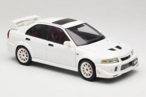 Mitsubishi Lancer Evo VI Tommi Makinen Edition Valge AUTOart 1:18 77157 Metall - pilt 6/8