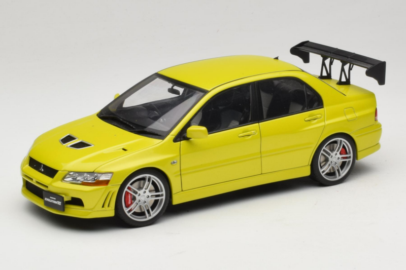 Mitsubishi Lancer Evo VII Mustard Yellow AUTOart 1:18 77166 Metall
