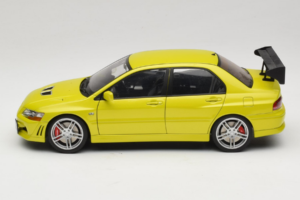 Mitsubishi Lancer Evo VII Mustard Yellow AUTOart 1:18 77166 Metall - pilt 4/8