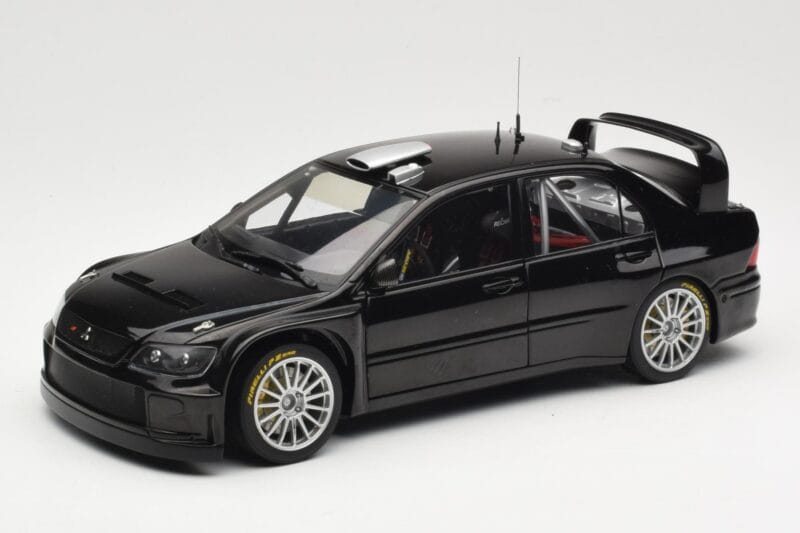 Mitsubishi Lancer Evolution WRC Plain Body Must AUTOart 1:18 80528 Metall