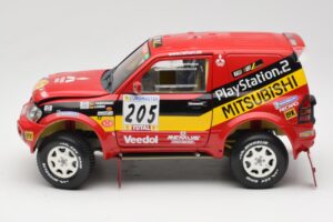Mitsubishi Pajero Rallye Raid #205 Paris-Dakar Rally 2001 Solido 1:18 9022 Metall - pilt 4/8