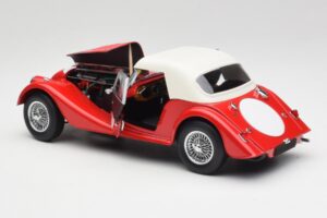 Morgan 4/4 Plus Competition Hardtop Punane Kyosho 1:18 08114R Metall - pilt 5/8