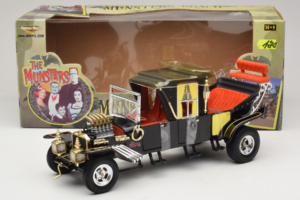 Munsters Koach Must ERTL 1:18 33036 Metall - pilt 6/6