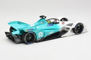 NIO 004 Team NIO #8 T. Dillmann Formula E Season 5 2019 Minichamps 1:18 114180008 Metall - pilt 2/6