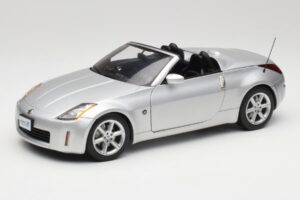 Nissan 350Z Z33 Roadster Diamond Hõbedane AUTOart 1:18 77371 Metall