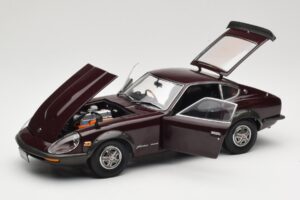 Nissan Fairlady 240Z-G S30 Bordeaux Kyosho 1:18 08212M Metall - pilt 2/8