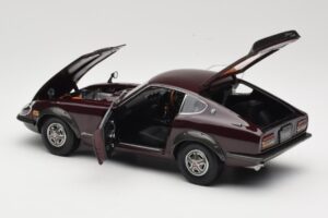 Nissan Fairlady 240Z-G S30 Bordeaux Kyosho 1:18 08212M Metall - pilt 5/8