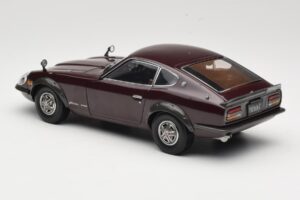 Nissan Fairlady 240Z-G S30 Bordeaux Kyosho 1:18 08212M Metall - pilt 7/8