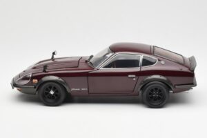 Nissan Fairlady 240ZG Pruun Kyosho 1:18 08217M Metall - pilt 4/8