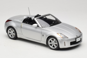 Nissan Fairlady Z Z33 Roadster Diamond Silver AUTOart 1:18 77376 Metall - pilt 6/8