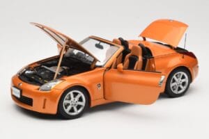 Nissan Fairlady Z Z33 Roadster Sunset Orange AUTOart 1:18 77377 Metall - pilt 2/8