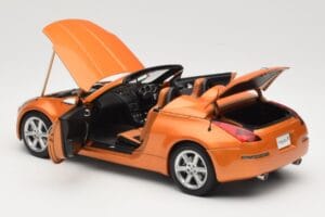 Nissan Fairlady Z Z33 Roadster Sunset Orange AUTOart 1:18 77377 Metall - pilt 5/8