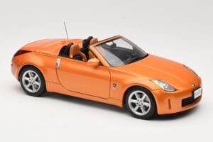 Nissan Fairlady Z Z33 Roadster Sunset Orange AUTOart 1:18 77377 Metall - pilt 6/8