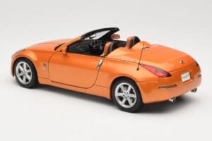 Nissan Fairlady Z Z33 Roadster Sunset Orange AUTOart 1:18 77377 Metall - pilt 7/8