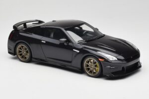 Nissan GT-R R35 Takumi Edition Midnight Purple GT Spirit 1:18 GT932 Vaik - pilt 4/6