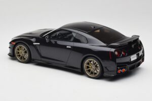 Nissan GT-R R35 Takumi Edition Midnight Purple GT Spirit 1:18 GT932 Vaik - pilt 5/6