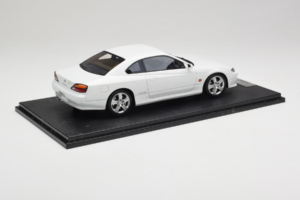 Nissan Silvia S15 Spec-S Valge Cracked Plexi One Model 1:18 REMC034 Metall - pilt 3/7