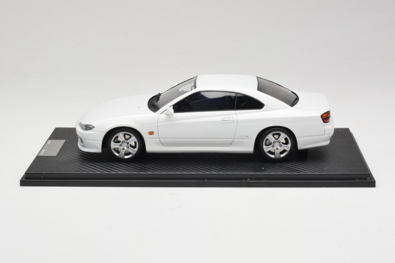 Nissan Silvia S15 Spec-S Valge Cracked Plexi One Model 1:18 REMC034 Metall