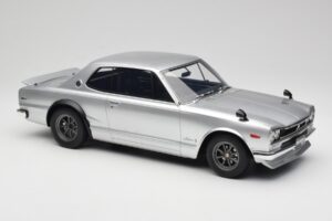 Nissan Skyline C10 2000 GT-R Hõbedane Otto 1:12 G094 Vaik - pilt 4/6