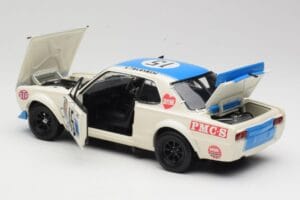 Nissan Skyline 2000GT-R KPGC10 #15 K. Takahashi Nissan Works JTCC 1972 Kyosho 1:18 08122B Metall - pilt 5/8