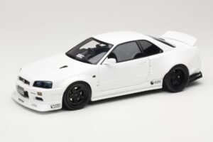 Nissan Skyline GT-R BNR34 by KRC Pearl White Otto 1:18 OT1135 Vaik