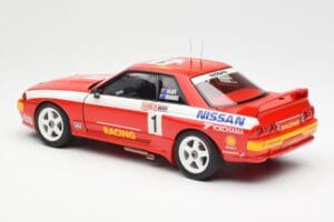 Nissan Skyline GT-R R32 #1 J. Richards / M. Skaife Bathurst 1000 Winner 1992 AUTOart 1:18 89279 Metall - pilt 7/8