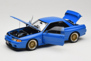 Nissan Skyline GT-R R32 V-Spec II Tuned Sinine AUTOart 1:18 77415 Metall - pilt 2/8