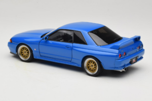 Nissan Skyline GT-R R32 V-Spec II Tuned Sinine AUTOart 1:18 77415 Metall - pilt 7/8