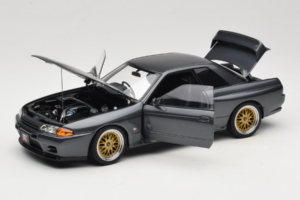 Nissan Skyline GT-R R32 V-Spec II Tuned Gun Grey Metallic AUTOart 1:18 77417 Metall - pilt 2/8