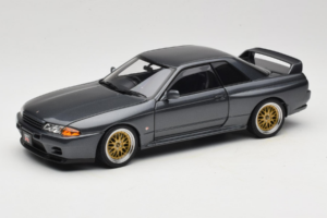Nissan Skyline GT-R R32 V-Spec II Tuned Gun Grey Metallic AUTOart 1:18 77417 Metall