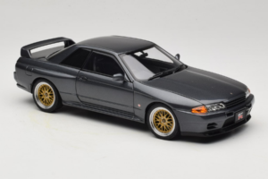 Nissan Skyline GT-R R32 V-Spec II Tuned Gun Grey Metallic AUTOart 1:18 77417 Metall - pilt 6/8